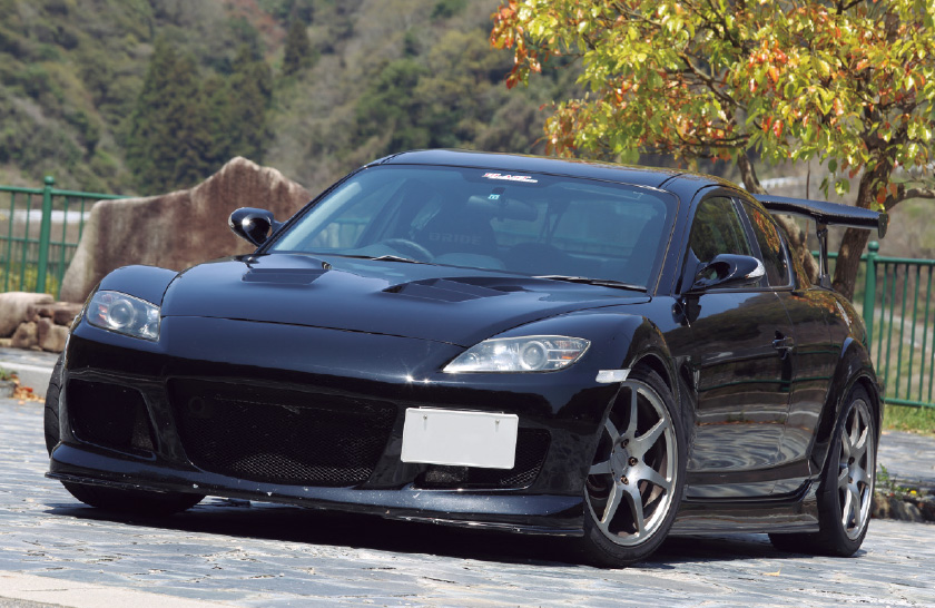 BLAST ENGINEERING:RX-8の扱いやすさを高めるサス