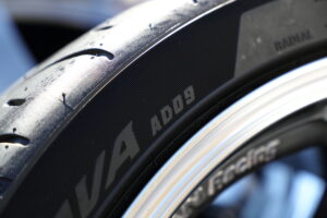 ADVAN NEOVA AD09の実力を筑波で試す！〜オリジナルランデュースBRZで柴田優作がA052と比較試乗〜 - 211202_0168