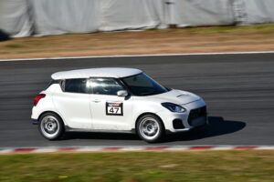 エイリアンテックジャパンZC33Sスイフトスポーツ「車重834㎏にトルク36.1㎏-m ！初参戦でZC33S最速奪取」REVSPEED筑波スーパーバトル - DSC_1729