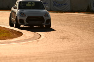 エイリアンテックジャパンZC33Sスイフトスポーツ「車重834㎏にトルク36.1㎏-m ！初参戦でZC33S最速奪取」REVSPEED筑波スーパーバトル - DSC_2543
