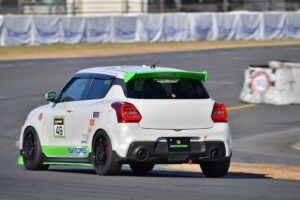 マキタスピードZC33Sスイフトスポーツ 「タイムアタック向きの パワーバンドに仕立てる」REVSPEED筑波スーパーバトル - IKE1202 (1338)