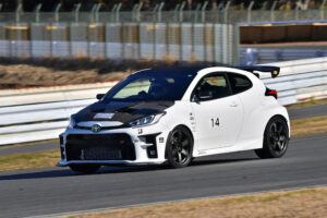 レボリューションGRヤリス「ハイフロータービンで430ps！ギア比も変更して1分切りに突入」REVSPEED筑波スーパーバトル - IKE1202 (1028)