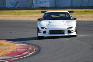 パンスピード FD3S  RX-7「乗りやすさを実感してもらうストリート試乗車が59秒台を記録！」REVSPEED筑波スーパーバトル - IKE1202 (1553)