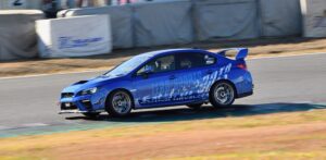 ゼロマックス東海本店 VAB WRX STI「新規アイテムを導入し アライメントも筑波仕様に」REVSPEED筑波スーパーバトル - _NY42557