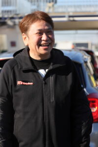アールズ　ZC33Sスイフトスポーツ「新車登場から5年超 原点回帰のライトチューン」REVSPEED筑波スーパーバトル2022 - BW8I1056