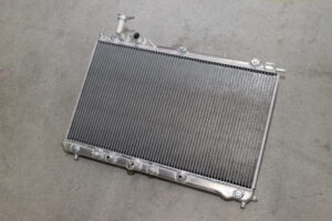 K＆GからZC33Sスイフトスポーツ用オイルクーラー内蔵アルミラジエーター が登場【K&G-C72ラジエーター】 - BN8I0003