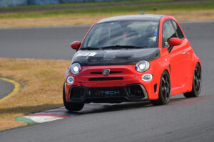 スティーレ アバルト595「TD04タービンのパワーと全体のバランスでタイムを出す」REVSPEED筑波スーパーバトル2022 - IKE_1207 (1760)