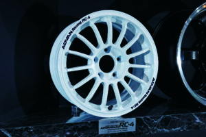 ADVAN Racing  RZⅢ/RC-4/GT BEYOND 17inch/RZ-DF2 20inch 萩原 修 横浜ゴム ホイール企画デザインCMPに聞く2024新作モデルの攻めどころ - 12