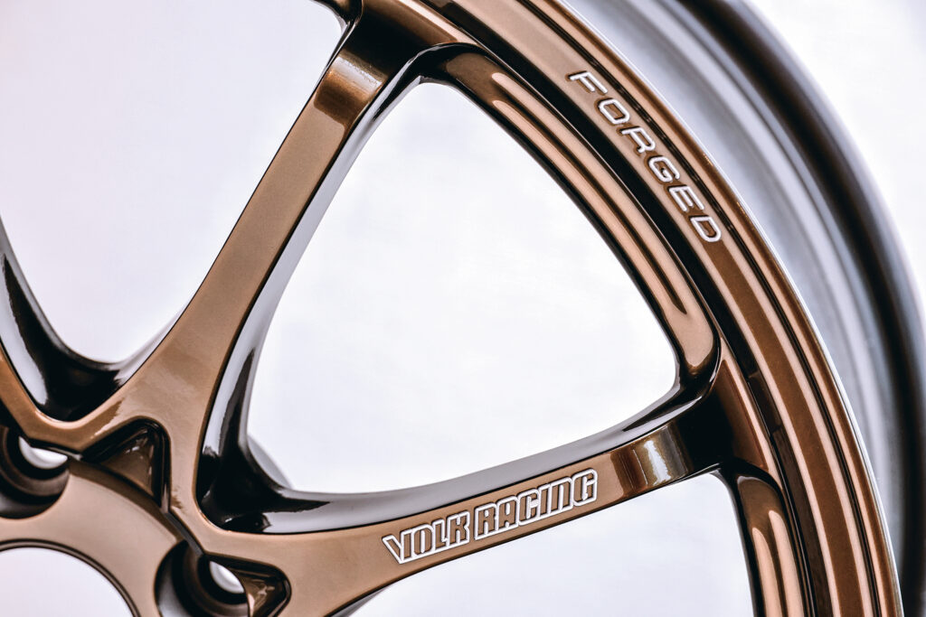 01-ce28n plus sr bk 73 - REVSPEED