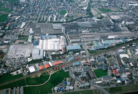 横浜ゴムが三島工場のモータースポーツタイヤ生産能力を増強！「ADVAN A052」など18インチ以上の販売拡大を予定