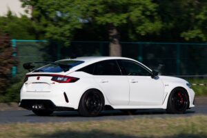 BLITZ×SA浜松×A PITオートバックス東雲がコラボ    　FL5シビックタイプRとFL1シビックで 究極のストリートスポーツを目指す - 11-FL5