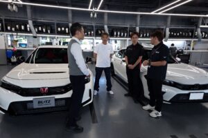 BLITZ×SA浜松×A PITオートバックス東雲がコラボ    　FL5シビックタイプRとFL1シビックで 究極のストリートスポーツを目指す - 21