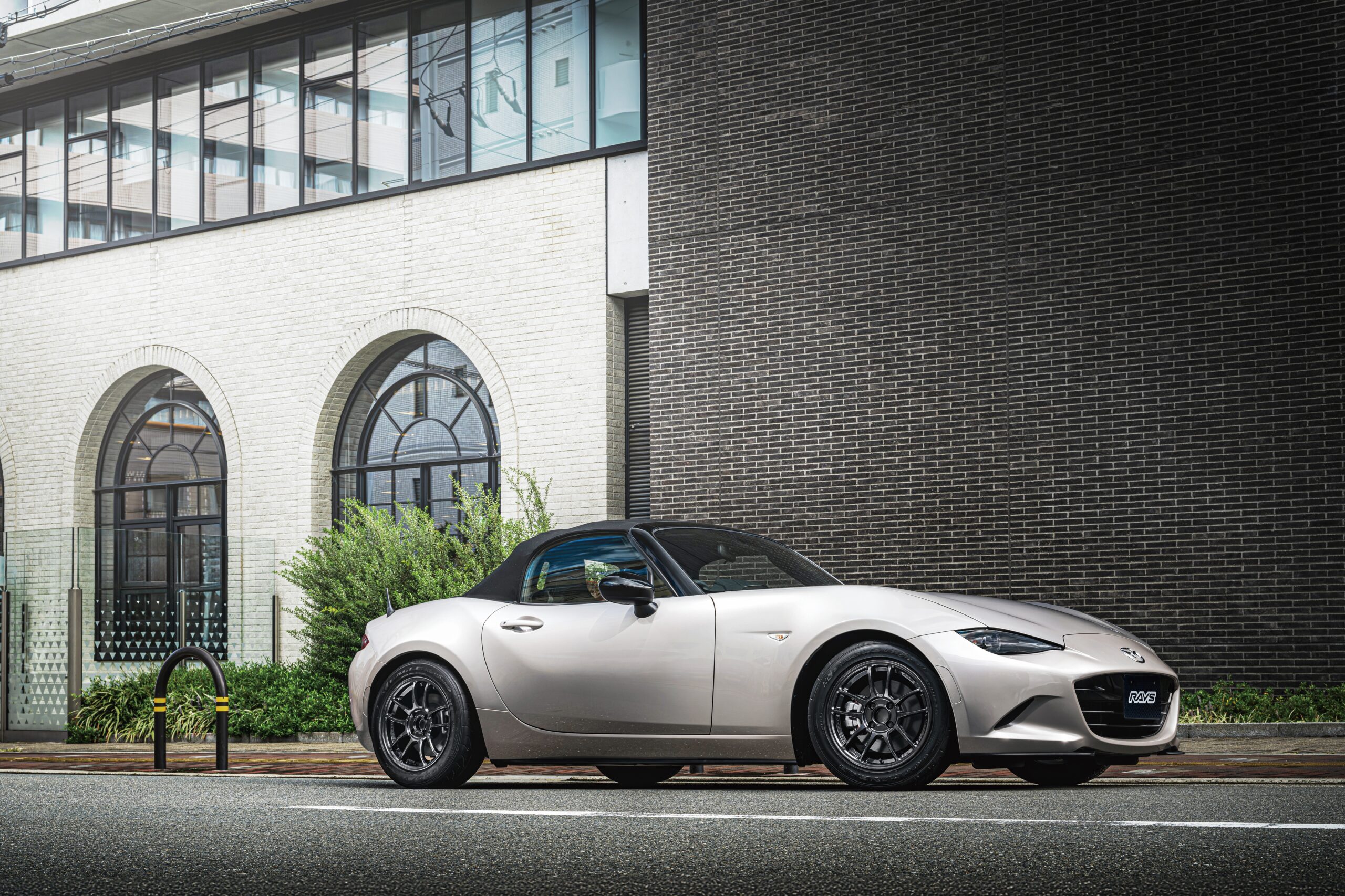 CLOSE-UP WHEEL 軽さと剛性・強度を徹底追求 原点回帰の15インチ