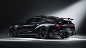 スープラ(3.0L)の一部改良モデルとともに、現行スープラ生産終了の集大成として“A90 Final Edition”を限定発売！　オイルパンバッフルや低背圧キャタ、チタンマフラー、KWサス、ピロも備える。 - 10