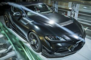 スープラ(3.0L)の一部改良モデルとともに、現行スープラ生産終了の集大成として“A90 Final Edition”を限定発売！　オイルパンバッフルや低背圧キャタ、チタンマフラー、KWサス、ピロも備える。 - 16