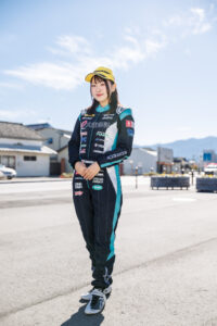 ロッソレーシングを設立！　新規マフラーとワイドボディのZC33Sを兼松由奈がアタック!!「ロッソモデロ　スイフトスポーツ」12/19開催REVSPEED 筑波スーパーバトル事前情報 - 1731308105775
