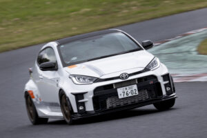 オートバックスグループのデモカーを土屋圭市が袖ケ浦で全開インプレ！ 大湯都史樹とのコラボによるGR86用エアロパーツも公開!! - Ph09