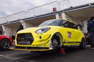 全開で連続周回しつつも タイムを出せる究極進化系「TMスクエア　ZC33S スイフトスポーツ」筑波スーパーバトル2024 - 20241219-0Z1A7261