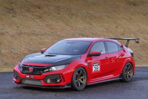 少ない変更点でもタイムが出せる街乗りサーキット仕様「ASLAN　FK8 CIVIC TYPE R」筑波スーパーバトル - TSB24_0033