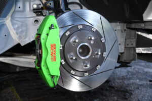 ホンダアクセス有志によるチャレンジ　フルカーボンボディを纏うホンダｅ　〜REVSPEED筑波スーパーバトル〜 - INU_5448