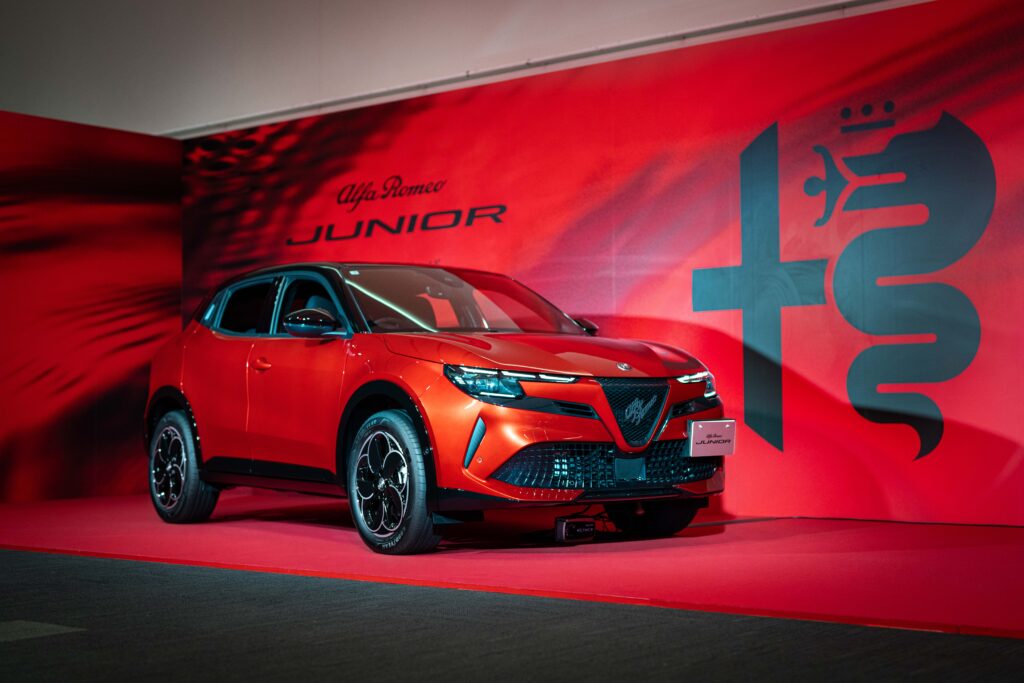 アルファ ロメオから新型コンパクトSUVモデル 「Alfa Romeo Junior」が登場