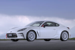 TOYOTA GAZOO Racing GR86/BRZ Cup クラブマンレースRd5.富士 挑戦記〜ダンロップ・アドバイザーから ZIII CUPの使い方を聞く〜 - ph99-2