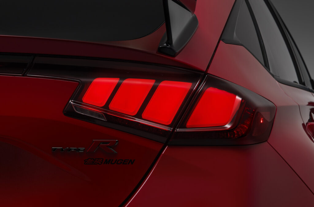 無限（M-TEC）がFL5 CIVIC TYPE R用のLEDテールライトを発売。FL1/FL4（2021年8月以降全モデル）にも装着可能