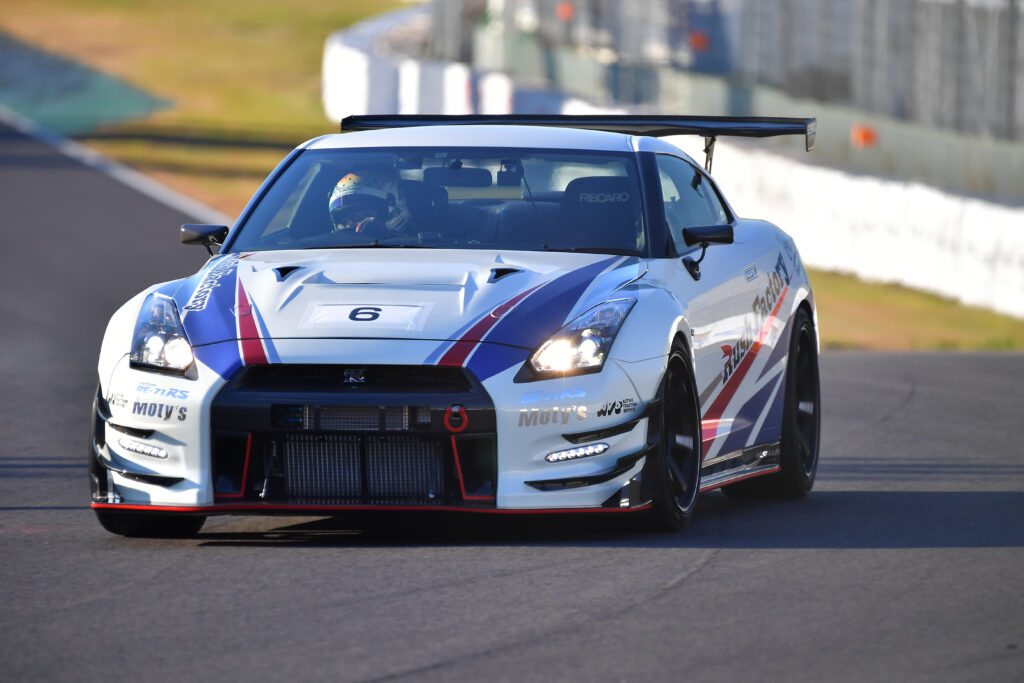 インタークーラーとカムを変更！新規のエンジンで挑む!!「ラッシュファクトリー　R35GT-R」12/18開催 37thREVSPEED 筑波スーパーバトル事前情報