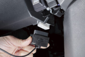 ブリッツのOBDモニター『タッチブレインプラス』に、GR86/BRZ(Z#8)専用通信を搭載。油温、燃圧、インジェクター、燃費、触媒温度、ブレーキ液圧、空燃比の表示が可能。従来モデルも無料アップデートで対応可能に！ - obdadaptor_image