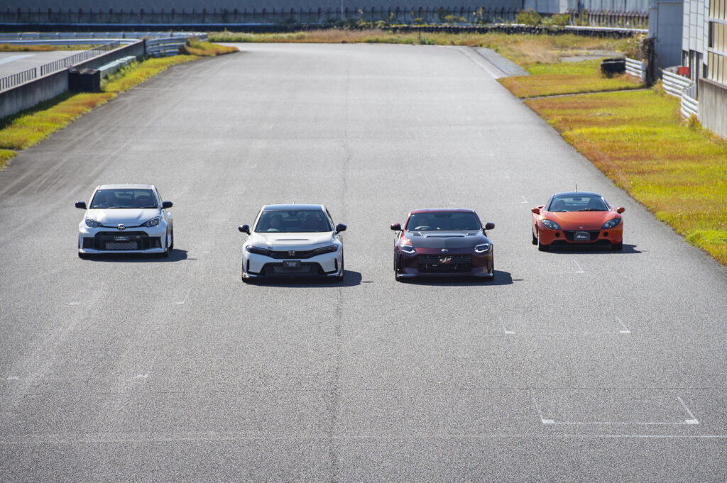 東京オートサロンで実車を間近で見られる！  オートバックスの最新デモカーを、土屋圭市が試乗!!