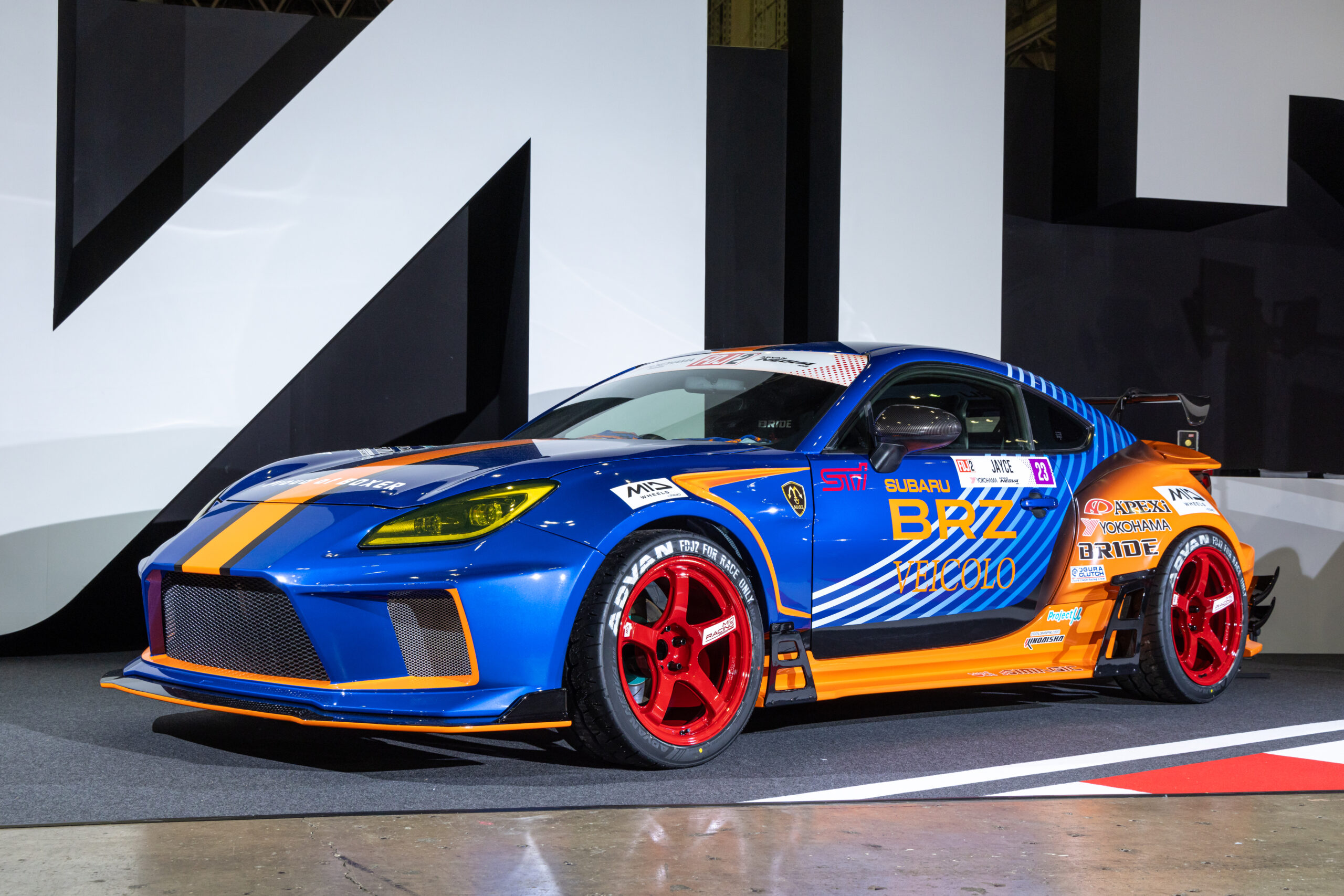 MID RACING「R50 EVOとR10 EVO 人気ホイールの進化版攻勢」東京オート