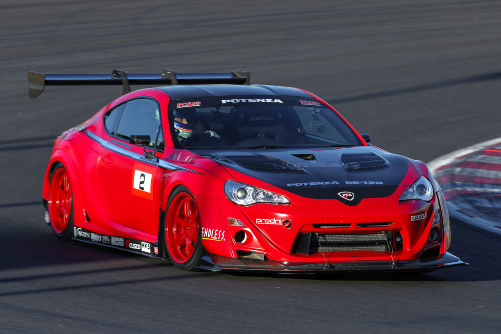 コースを問わず安定した速さ  熟成のスーパーチャージャー仕様 「PCA with BOSS ZN6 86」筑波スーパーバトル