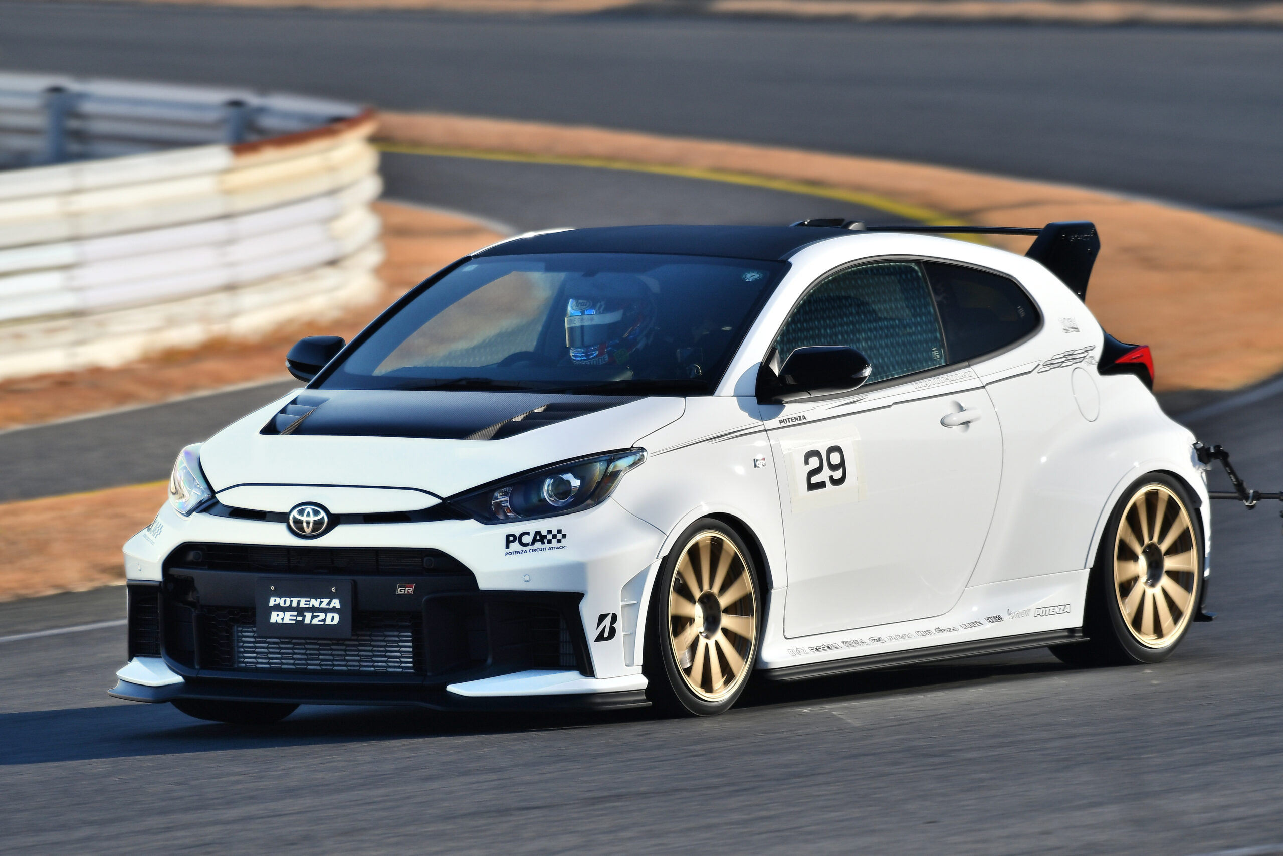 DAT車ベースでつくられた等身大のブーストアップ「PCA with BOSS