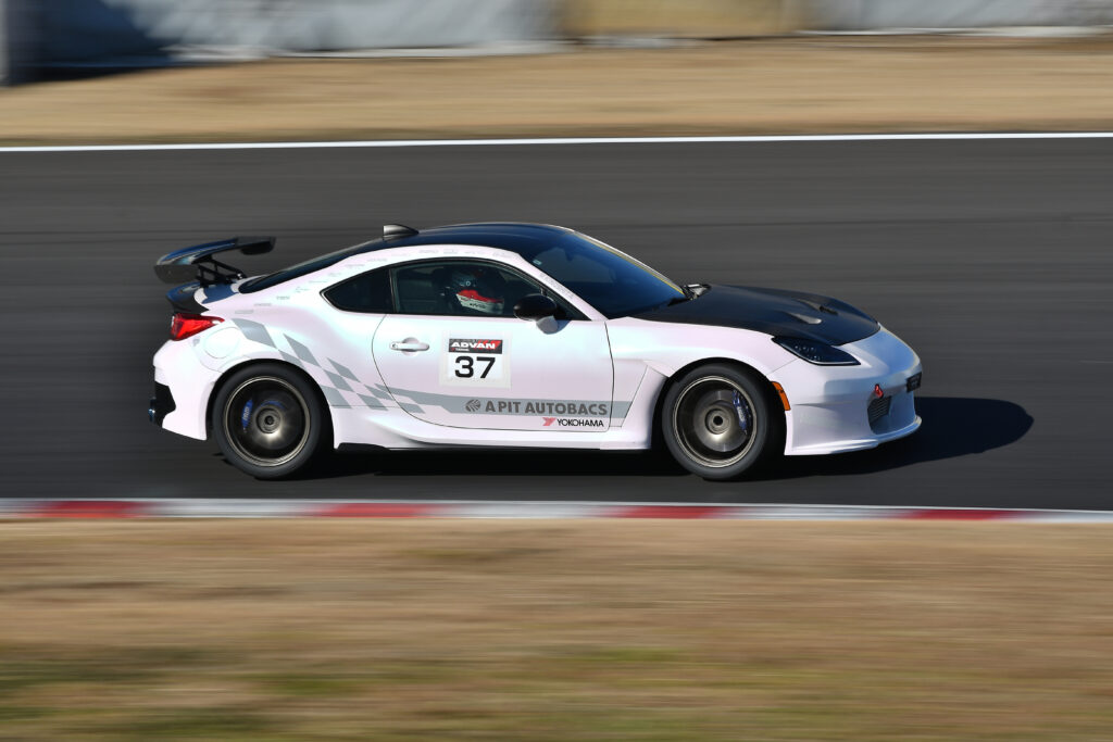 ターボパワーとA08Bのグリップを受け止めるGATE SPEC「A PITオートバックス東雲 ZN8 GR86」筑波スーパーバトル
