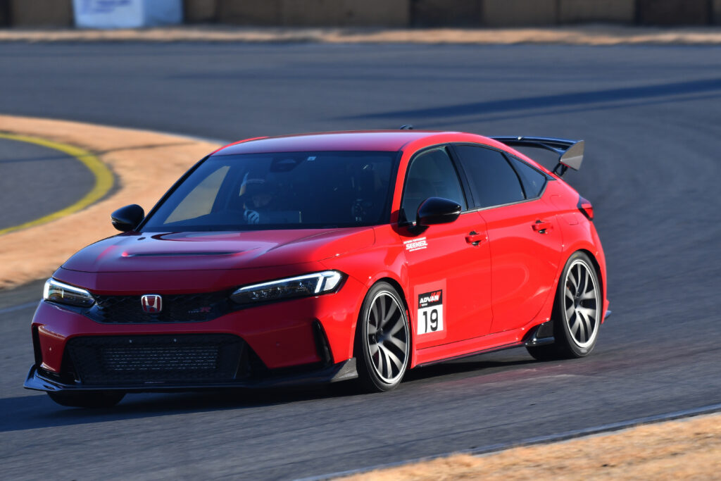 カスタマーがフォローできるメニューが第一条件のFL5「SEEKER FL5 CIVIC Type R」筑波スーパーバトル