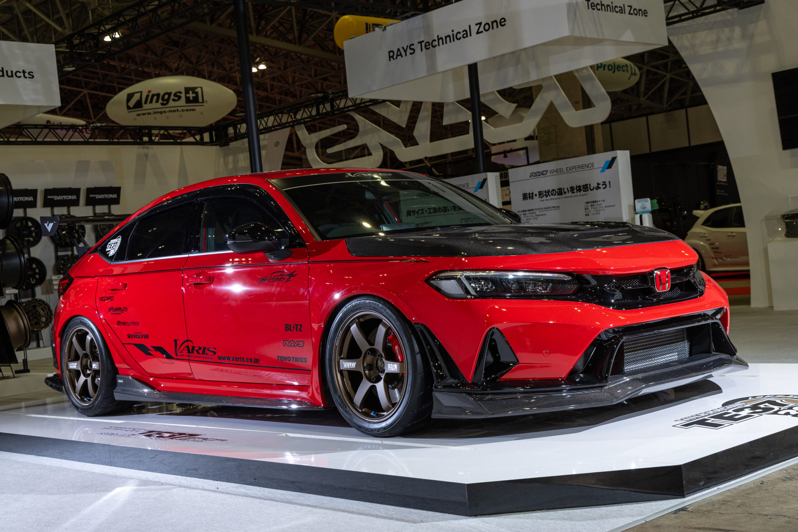 VARIS「FL5やGRヤリスのARISING-Ⅱを展示」東京オートサロン2026