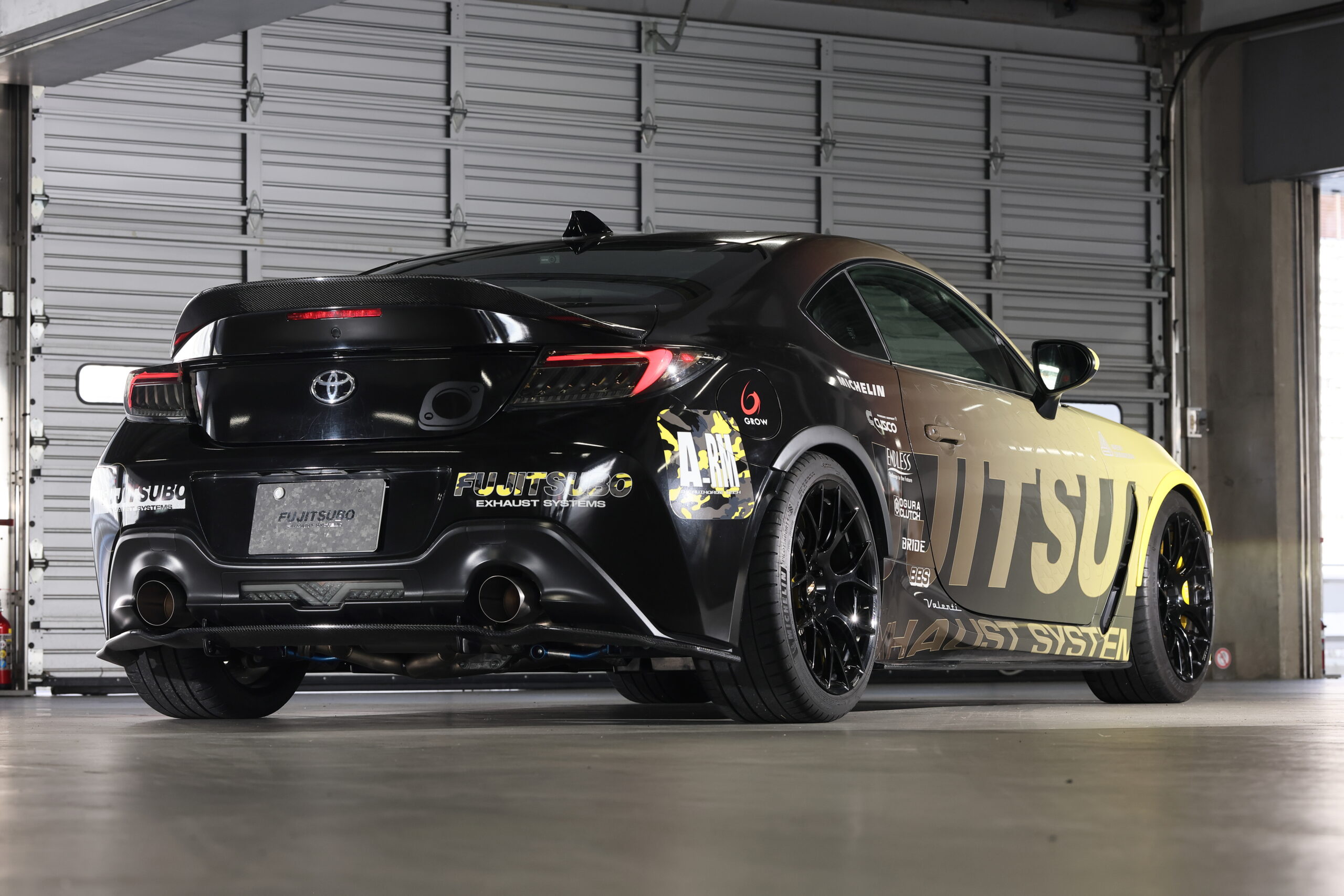 国産　2023年製　215/40R18 1本　ハチロク　BRZ GRヤリス GRヤリス/GRカローラ/GR86/BRZ 高次元万能型チューニングのススメ