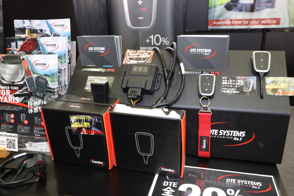 DTEシステムズ「装着するだけで純正ECUのままパワーアップ」東京オートサロン2026