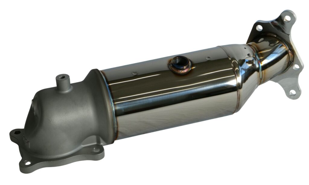 HKSよりFL5シビック タイプR用メタルキャタライザーが登場！　純正触媒比較で約51%の排気抵抗を低減