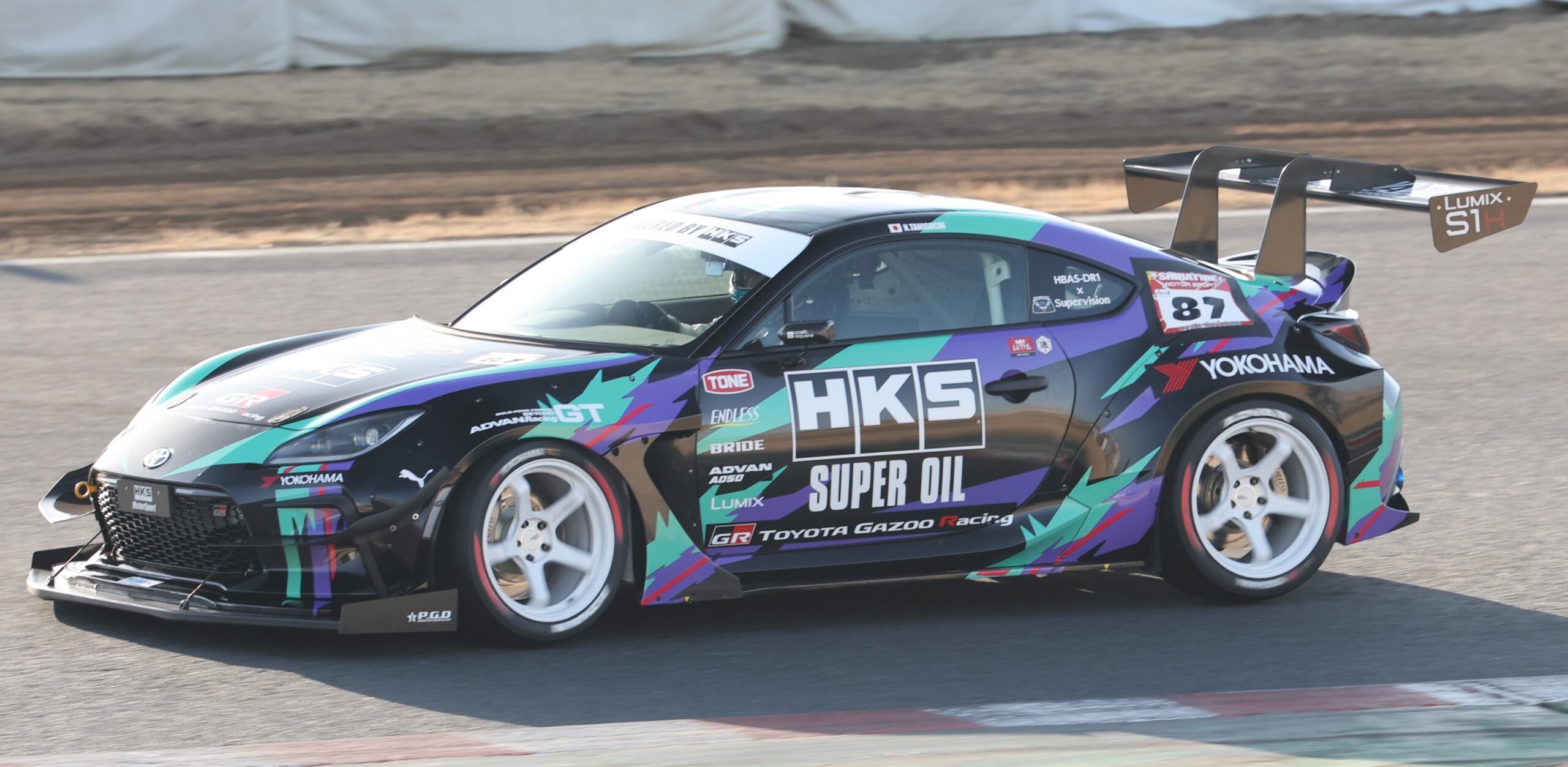 HKSがAttack筑波2026で新燃料『HKS CNR FUEL』を投入！ GR86で目指すは54秒台突入とカーボンニュートラル!?