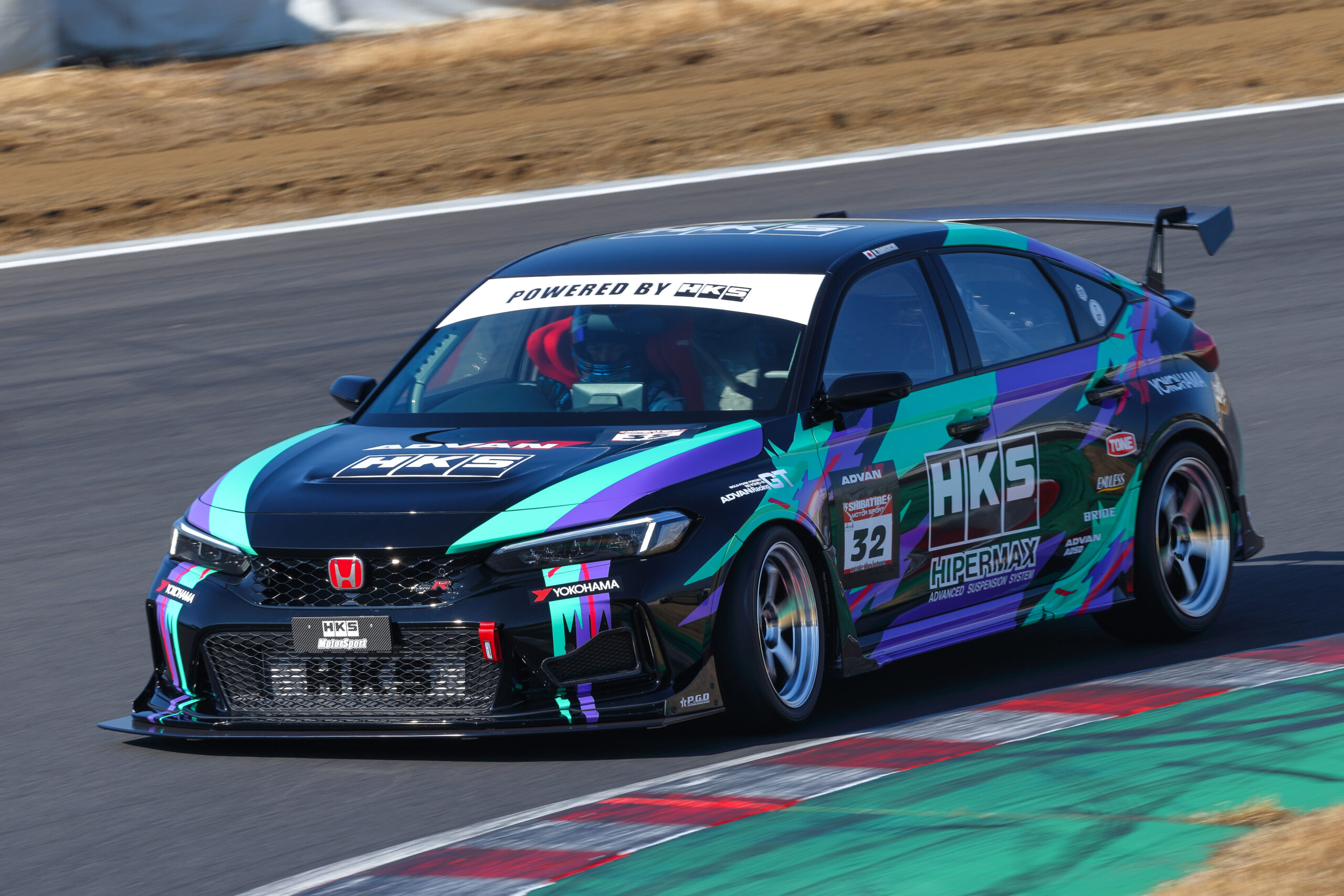 筑波57秒999をマークしている HKS Racing Performer FL550Rからの