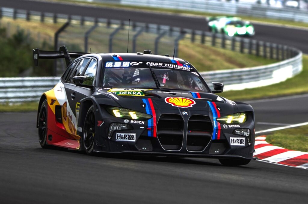 ADVAN装着の『BMW M3 Touring 24H』がニュル24時間でSP-Xクラス優勝