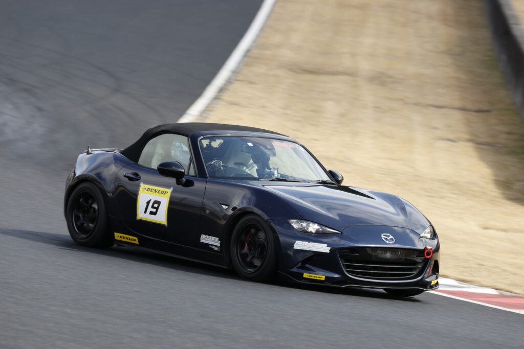 ジムカーナもサーキットも楽しめるND5RCロードスター 　岡山国際サーキットではどうか⁉ 阪口良平が試乗チェック