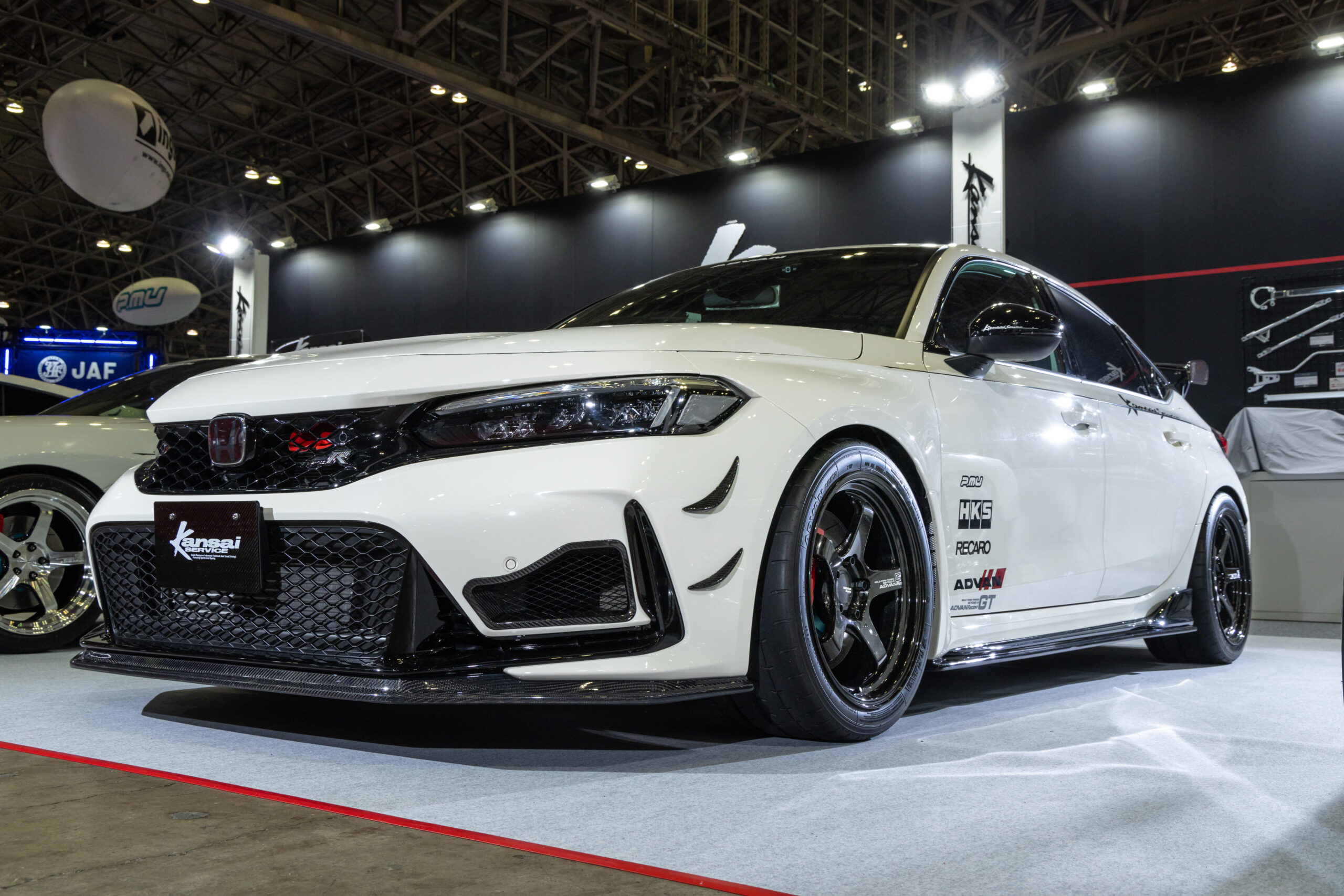 Kansai service「ちょっと乗っただけで伝わる感動   ストリートの延長上にあるサーキットでの速さ」東京オートサロン