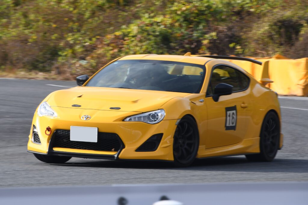 中級2_25_岡村 大介_ZC33S - REVSPEED